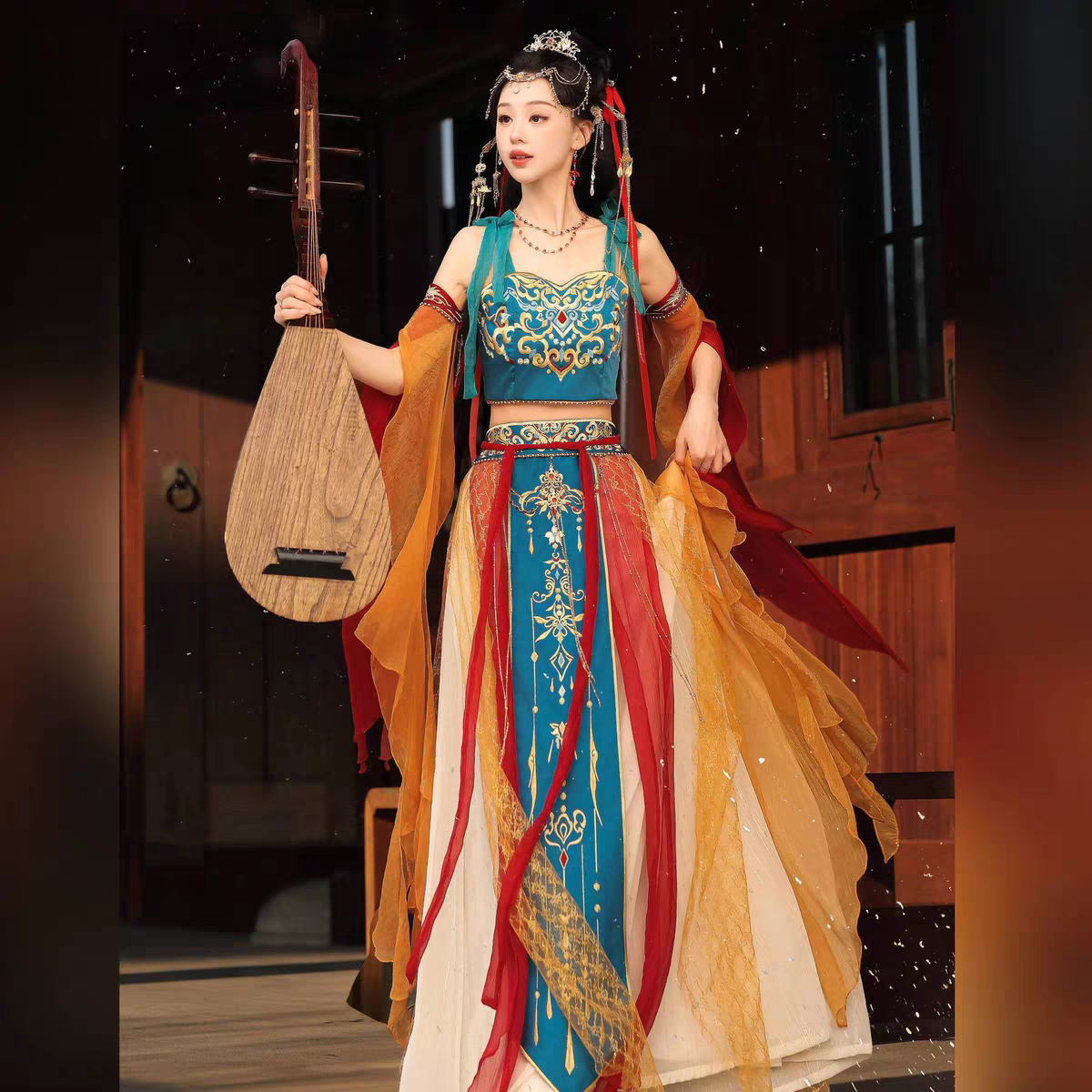Dunhuang Exotic-style Han-element Ethereal Dance Costume — Flattering, Flowing, Embroidered, Ancient-style