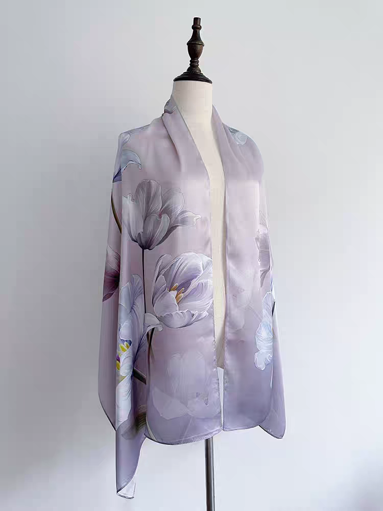 Guofeng Silk Scarf – Traditional Chinese Print Scarf for Hanfu, Qipao & Daily Wear