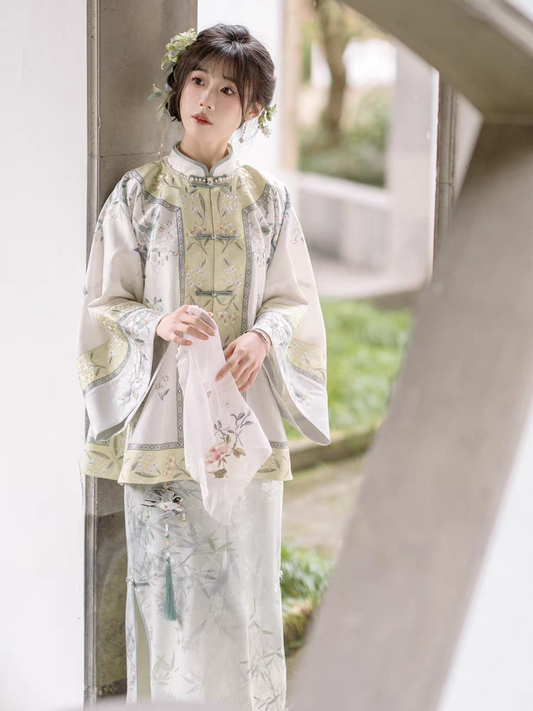 Hanfu Wanita Dinasti Qing – Set lengkap Pakaian Tradisional Cina yang Elegan saiz SL