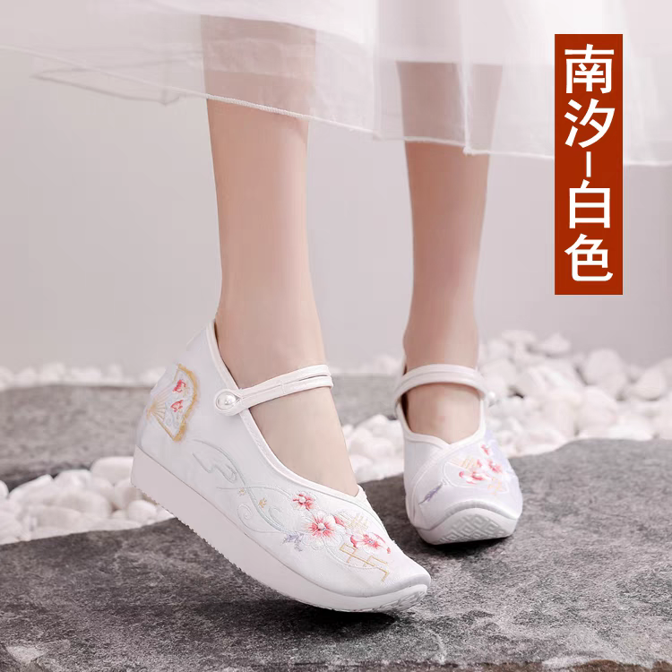 绣花鞋