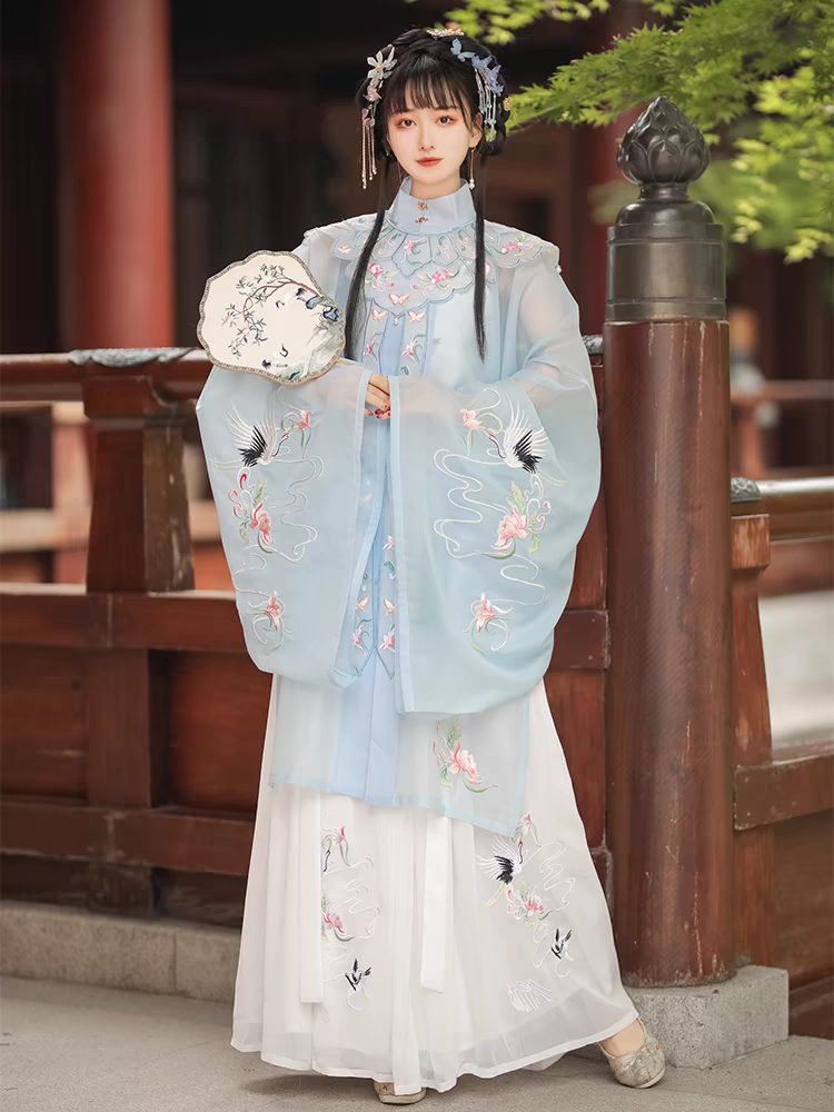 Hanfu Bahu Awan Dinasti Ming SL