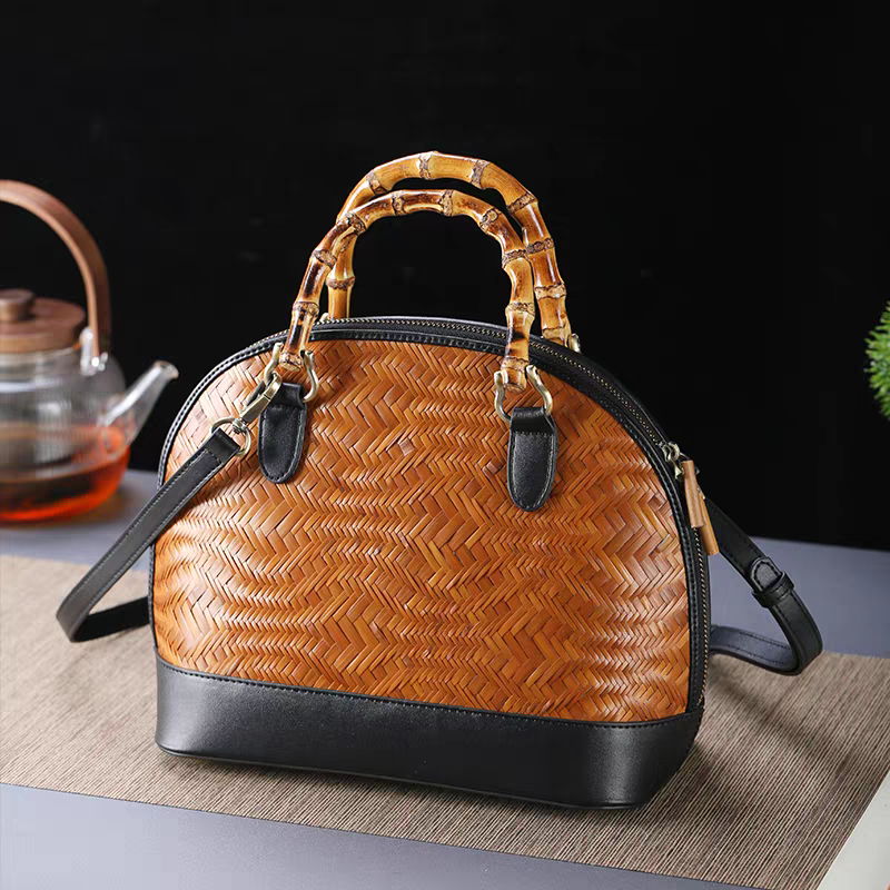 Bamboo Weave Shell-Shaped Leather Bag