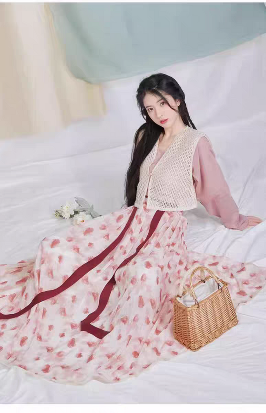 Set Baju dan Skirt Leher Bulat Hanfu Tang Beizi Tiga Keping SL