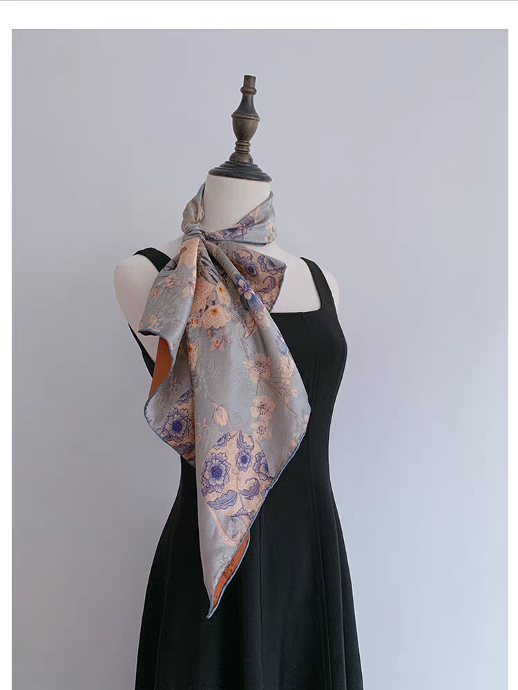 Guofeng Silk Scarf – Traditional Chinese Print Scarf for Hanfu, Qipao & Daily Wear
