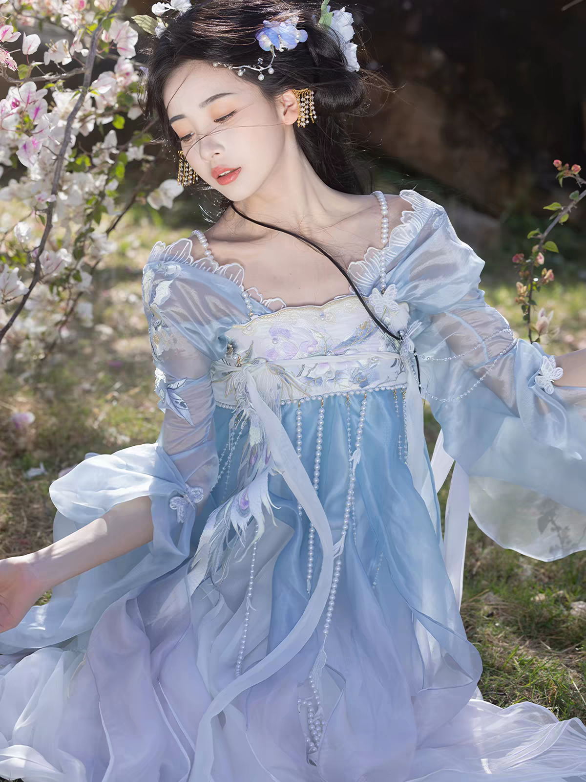 Ethereal Embroidered Chest-High Hanfu Skirt Set (Han-Element)